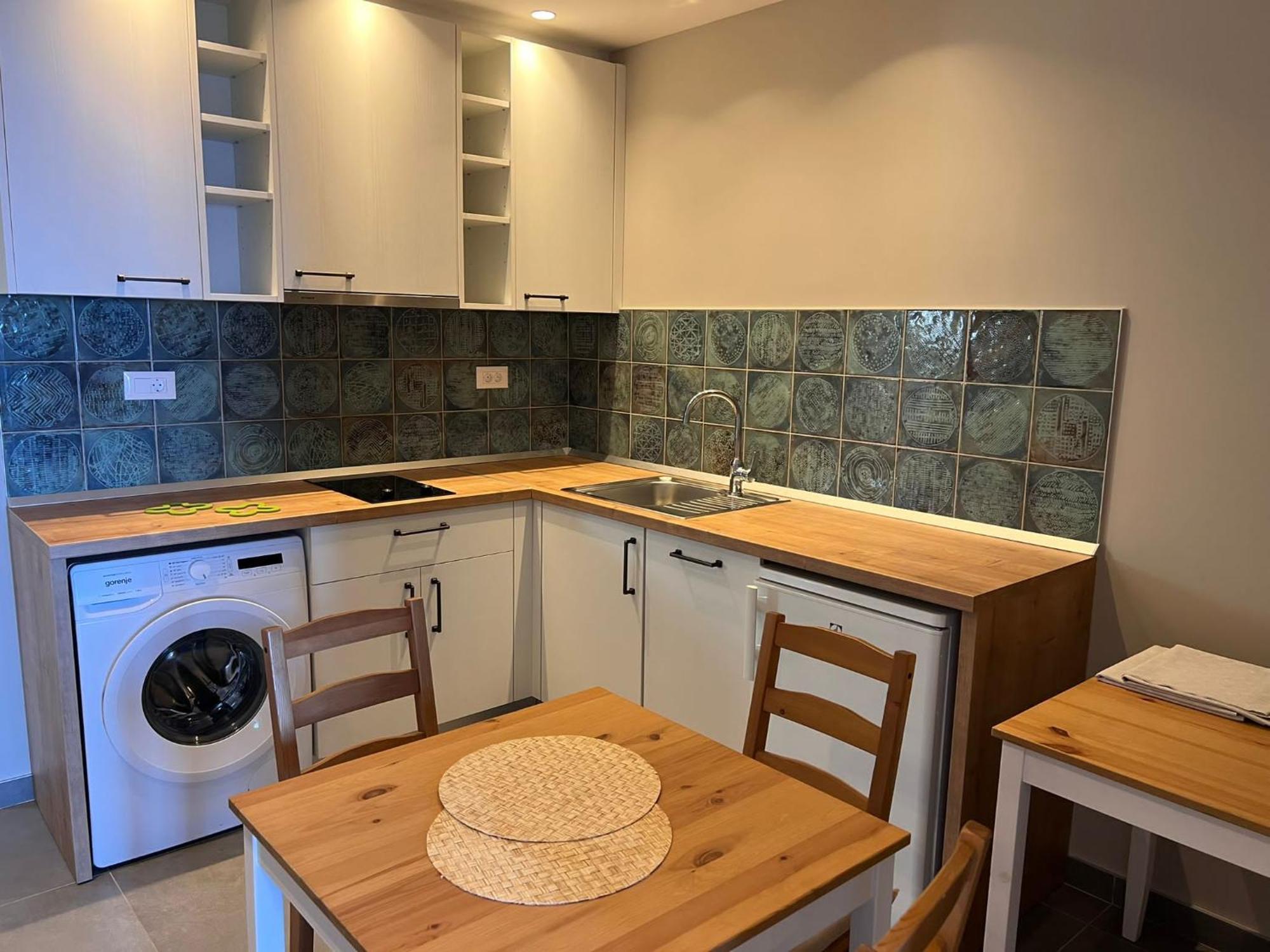 Beachfront Comfort Apartments Sinajko Podgora Eksteriør bilde