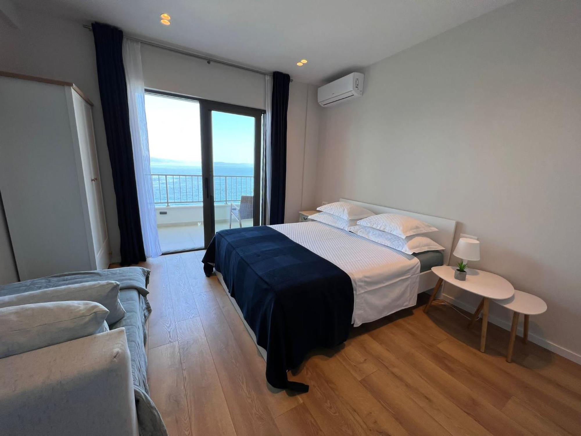 Beachfront Comfort Apartments Sinajko Podgora Eksteriør bilde