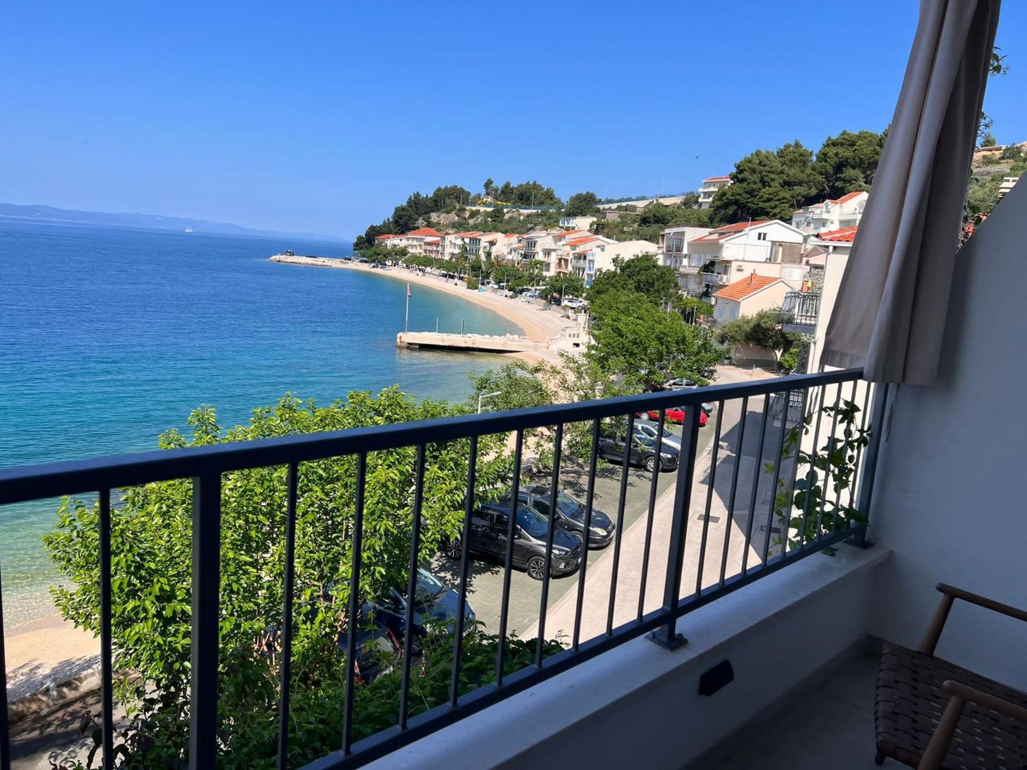 Beachfront Comfort Apartments Sinajko Podgora Eksteriør bilde