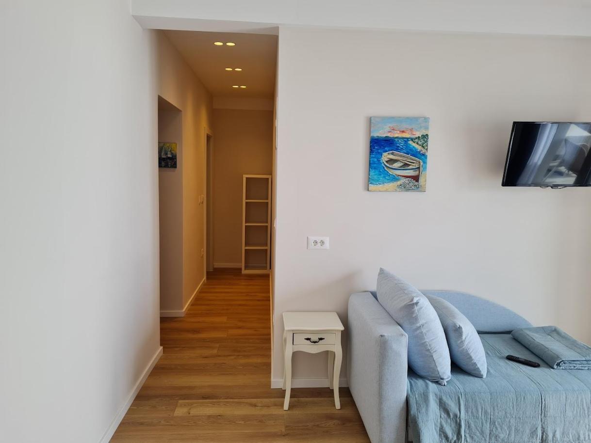 Beachfront Comfort Apartments Sinajko Podgora Eksteriør bilde